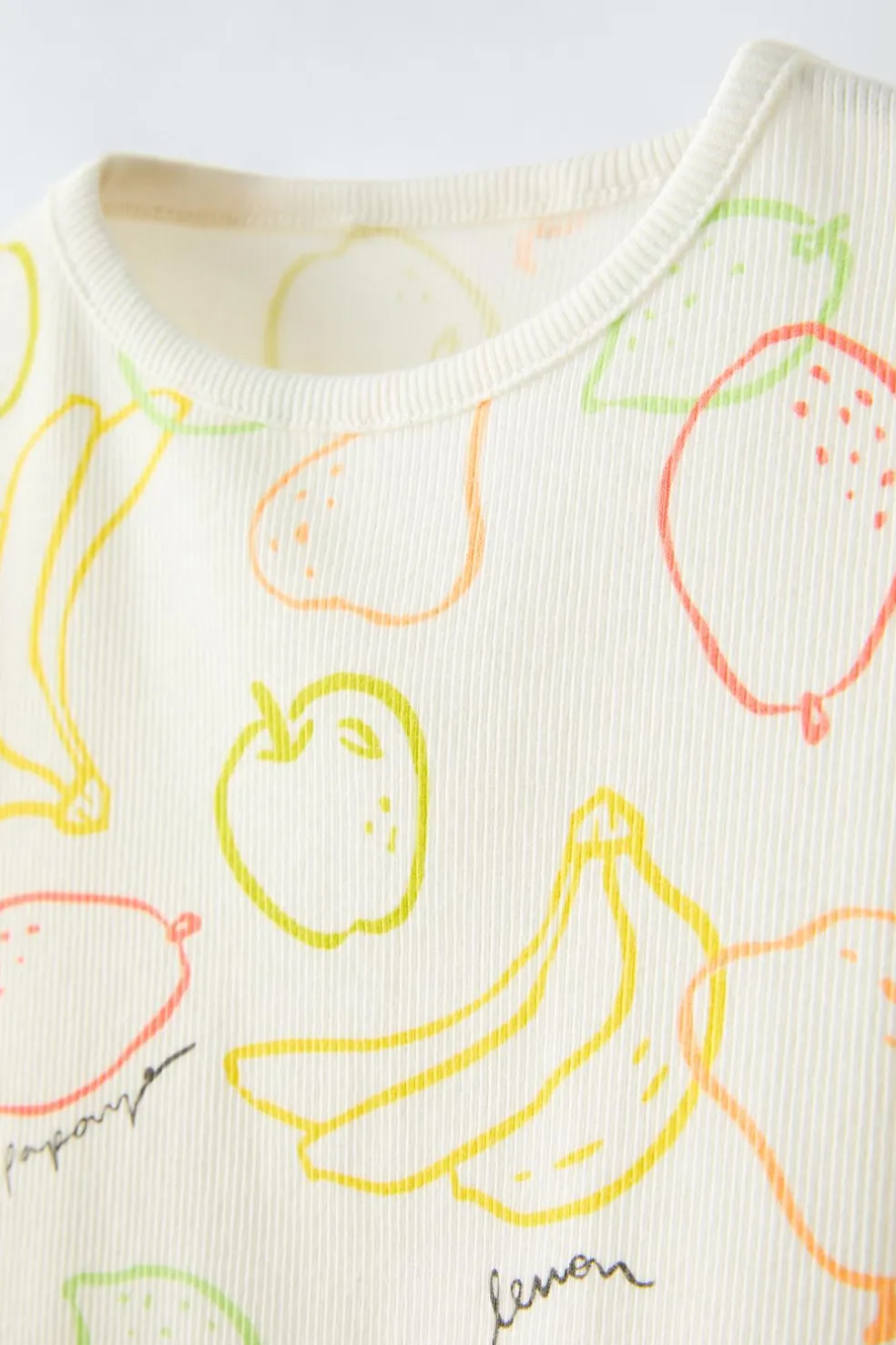 1-6 ANOS/ CONJUNTO COM NERVURAS E FRUTOS-ZARA Clearance