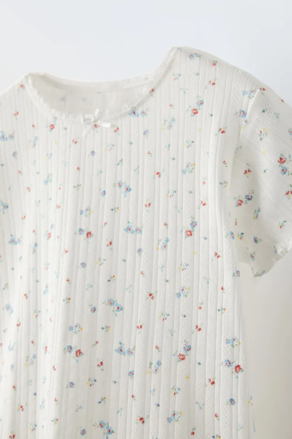 6-14 ANOS/ CONJUNTO COM RENDILHADO DE FLORZINHAS-ZARA New