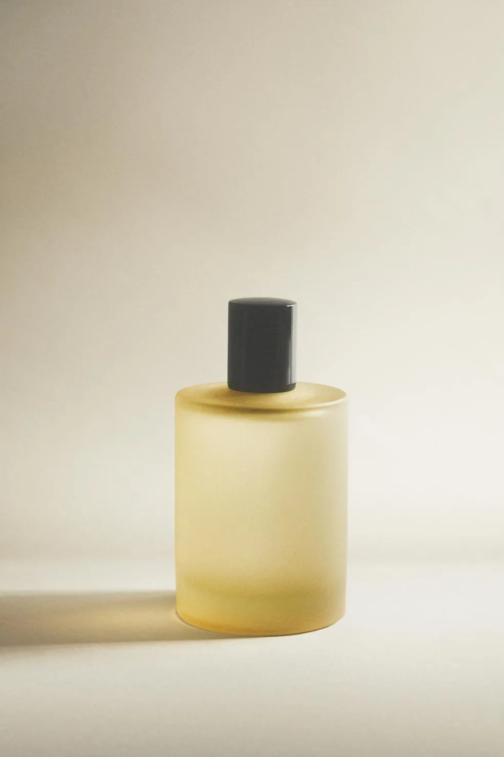 ZARA Fragrâncias Para Casa|Fragrâncias Para Casa^(100 ML) AMBIENTADOR TÊXTIL SILK PEONY Rosa-pálido