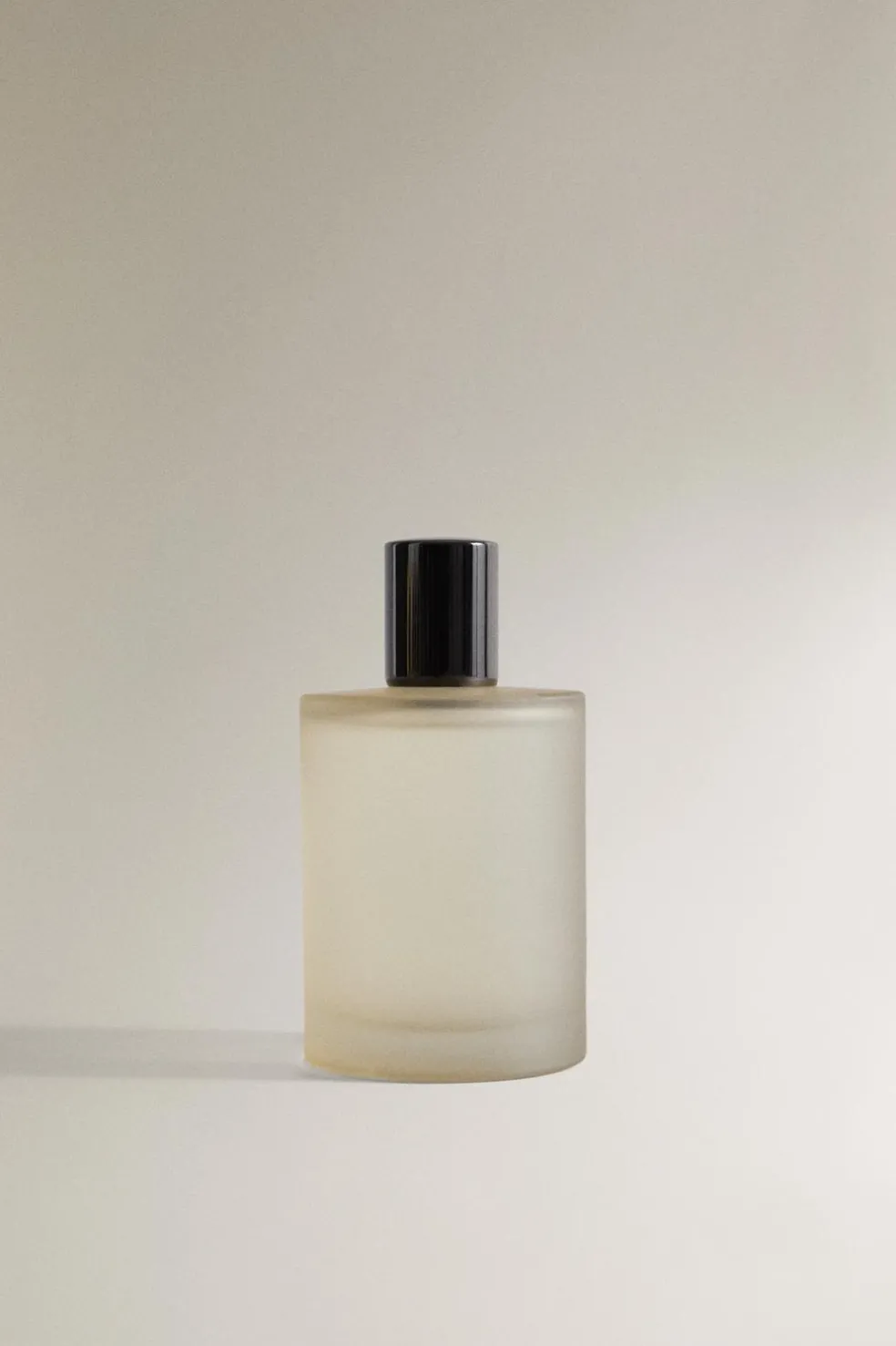 ZARA Fragrâncias Para Casa|Fragrâncias Para Casa^(100 ML) AMBIENTADOR TÊXTIL TUBEROSE Roxo