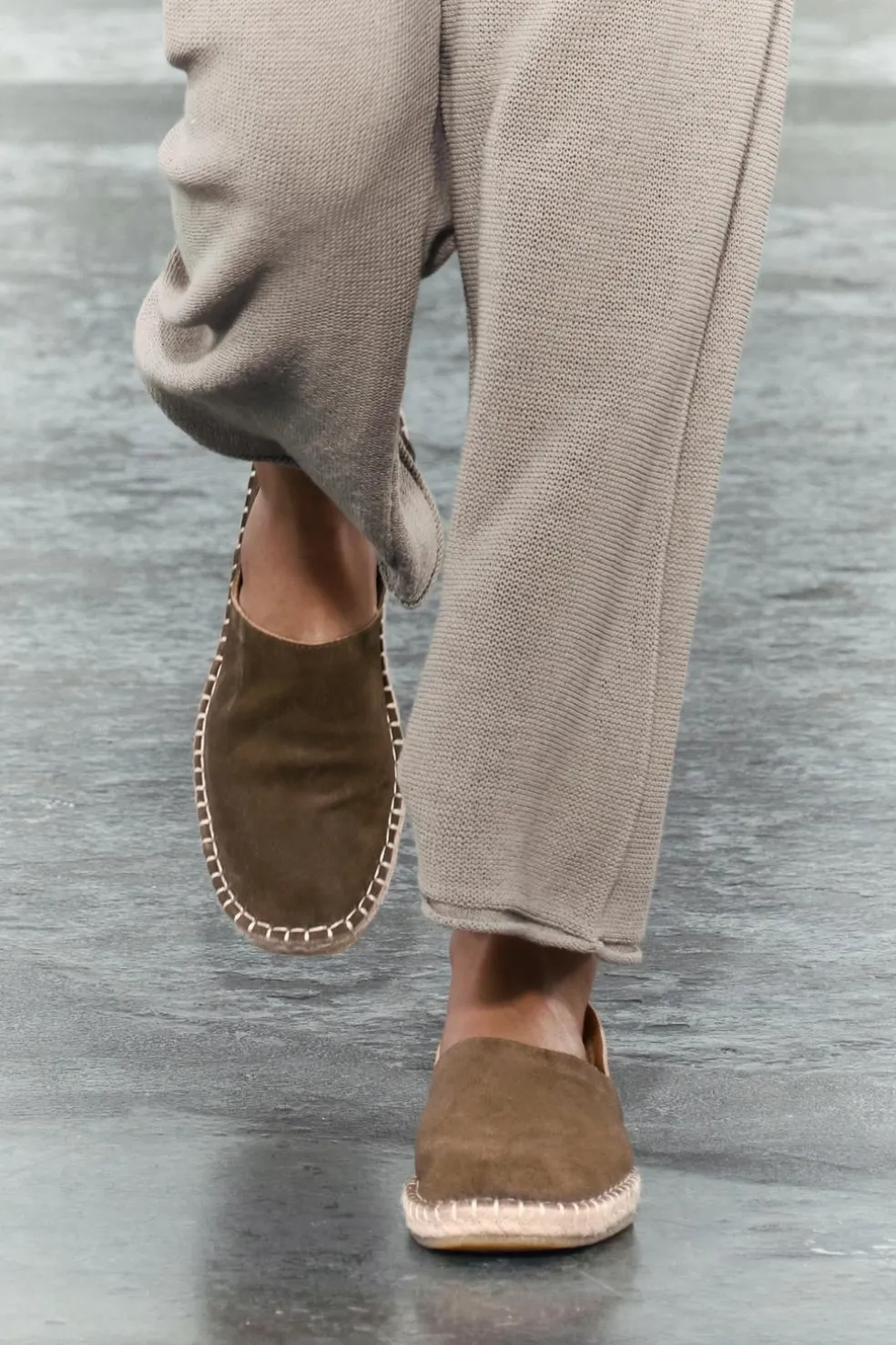 ZARA Sapatos^ALPERGATA EM PELE Castanho