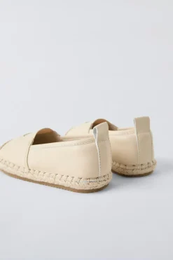 ALPERGATA EM PELE-ZARA Fashion