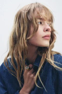 ZARA Acessórios / Bijuteria^ANEL COM MEDALHA TEXTURIZADA Prata