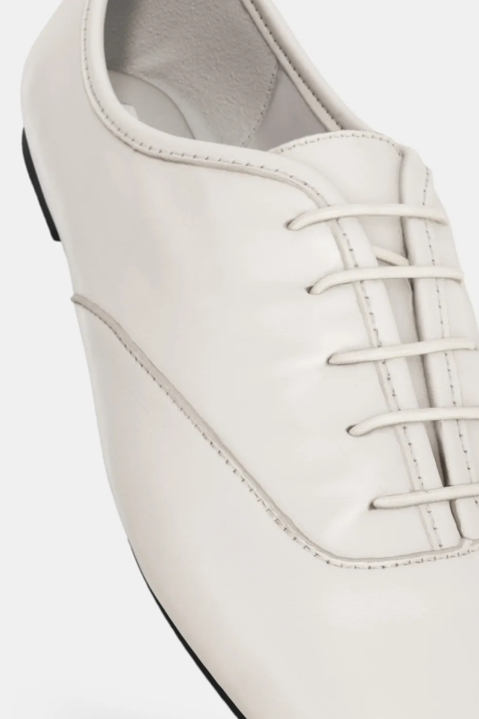 ZARA Sapatos^BLUCHER DE PELE branco