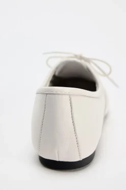 ZARA Sapatos^BLUCHER DE PELE branco