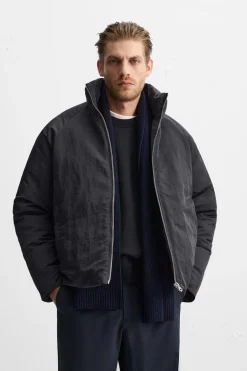 ZARA Blusões^BLUSÃO ACOLCHOADO BOXY FIT Cinzento-escuro