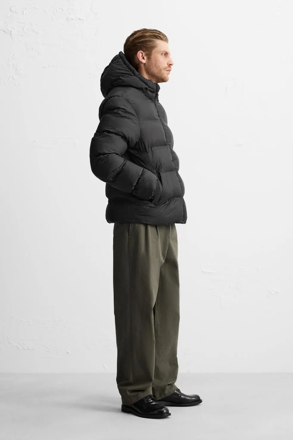 ZARA Vestuário De Inverno|Blusões^BLUSÃO ACOLCHOADO CAPUZ Preto