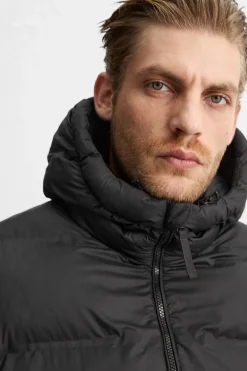 ZARA Vestuário De Inverno|Blusões^BLUSÃO ACOLCHOADO CAPUZ Preto