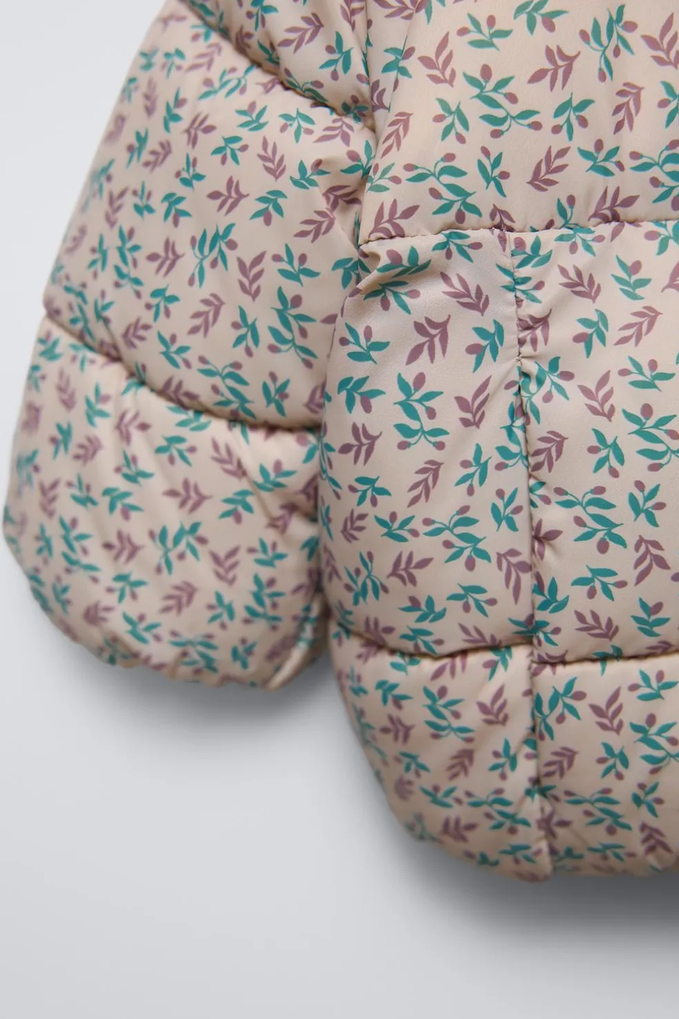 BLUSÃO ACOLCHOADO FLORES-ZARA Discount