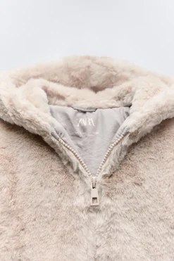 BLUSÃO COM FAUX FUR E CAPUZ-ZARA Store