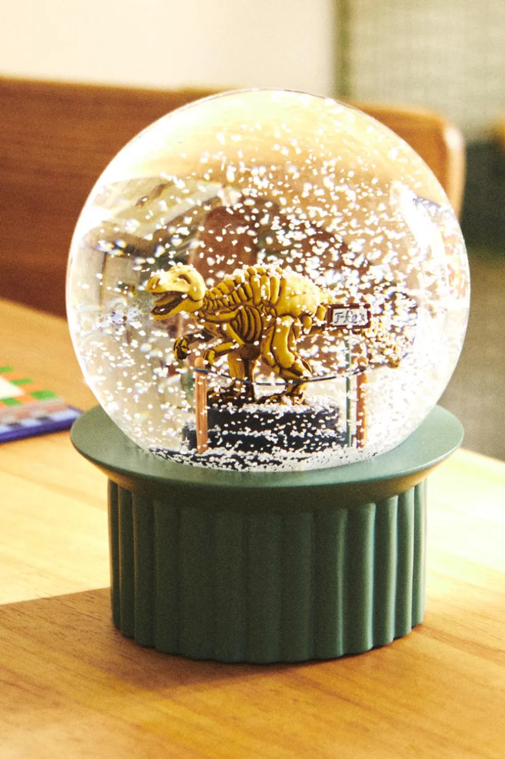 BOLA DE NEVE INFANTIL DINOSSAURO-ZARA Best Sale