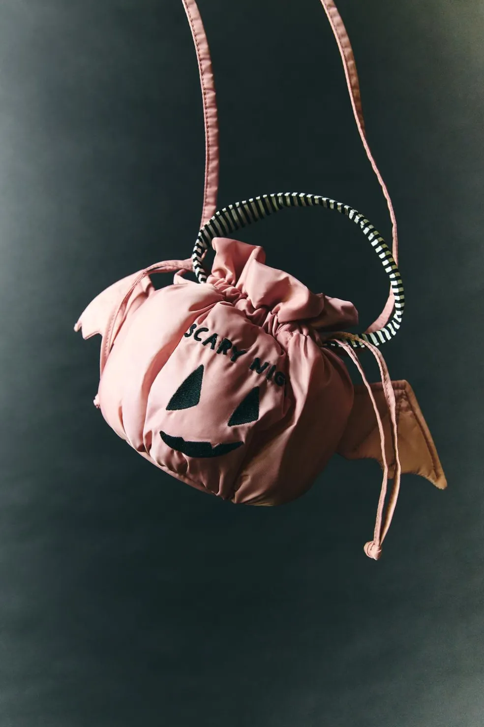 BOLSA FRANZIDA-ZARA Online