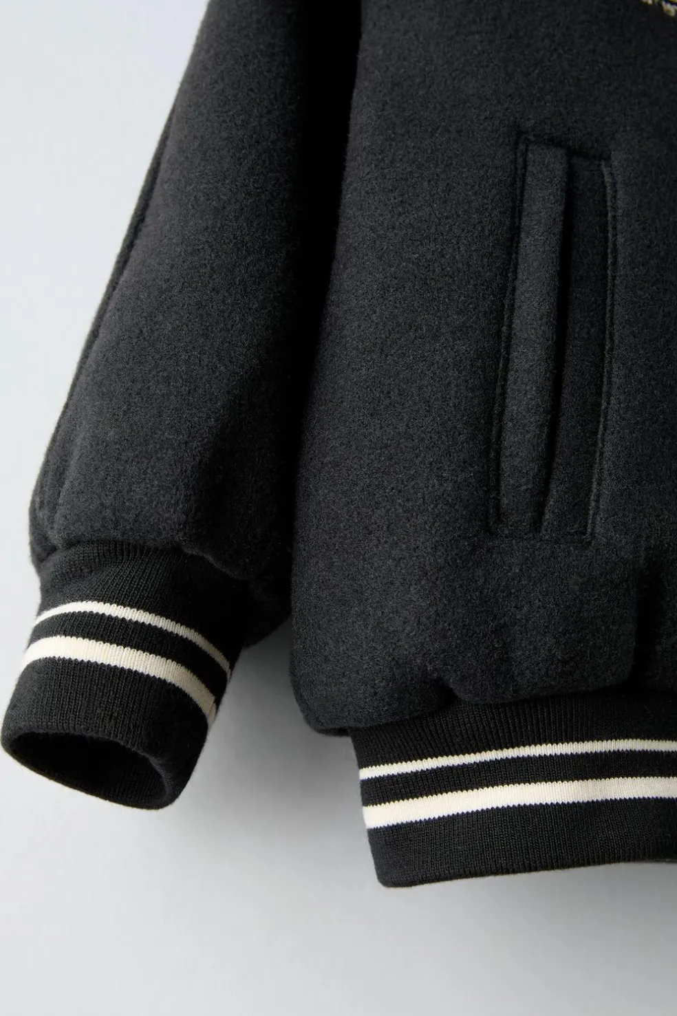 BOMBER DE PANO COM APLIQUE-ZARA Sale