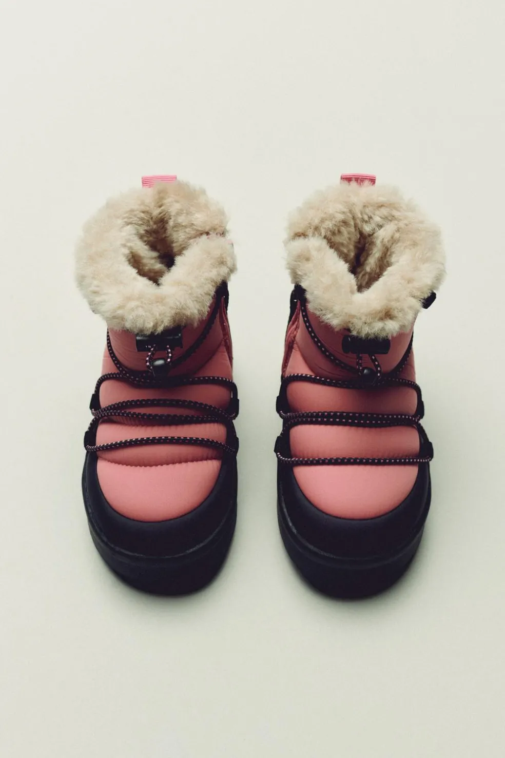 BOTA ACOLCHOADA MINNIE MOUSE © DISNEY-ZARA Store