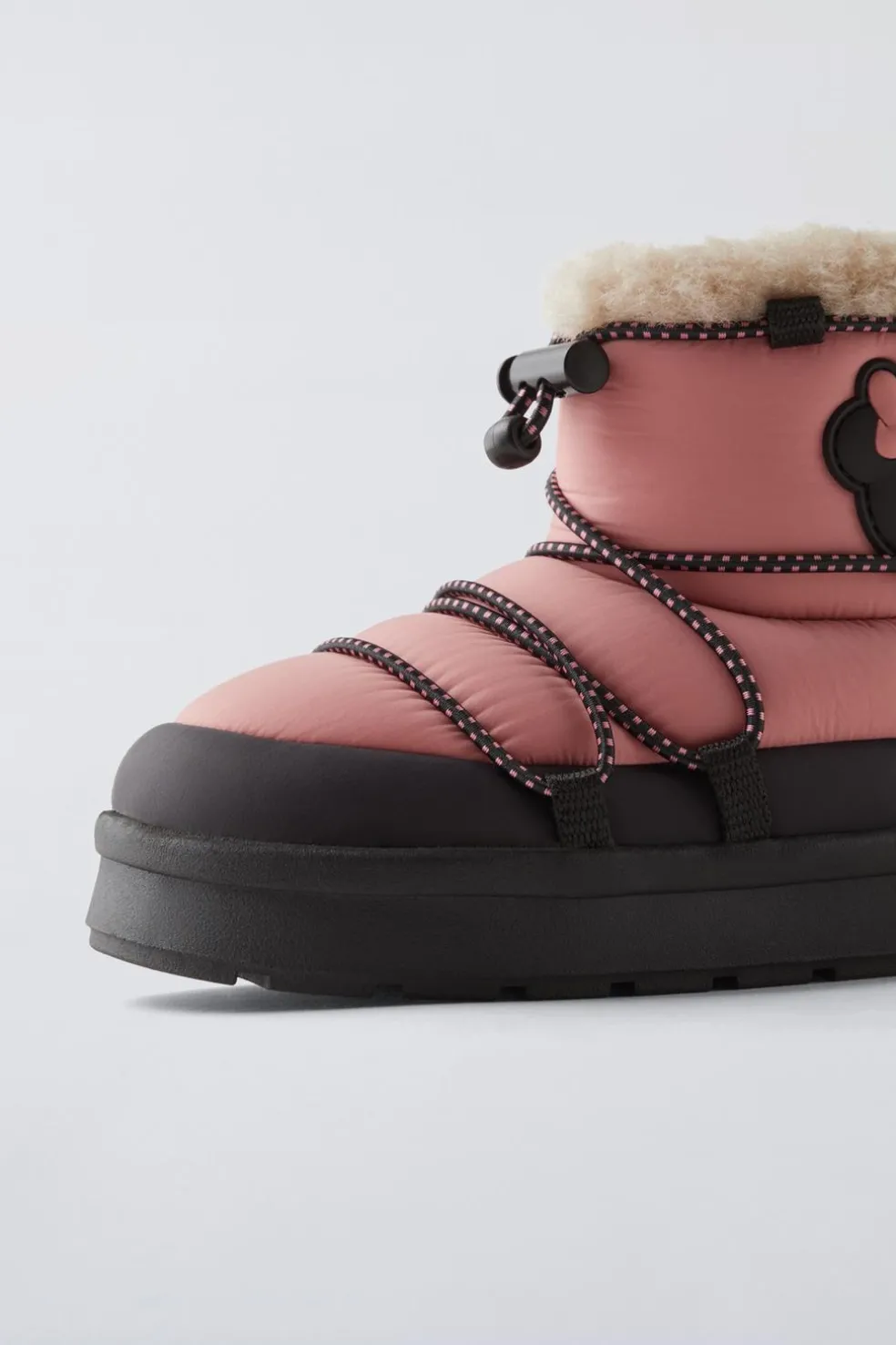 BOTA ACOLCHOADA MINNIE MOUSE © DISNEY-ZARA Store