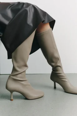 ZARA Sapatos^BOTA ALTA EM PELE SUAVE Branco-cru