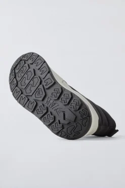BOTA IMPERMEÁVEL-ZARA Online