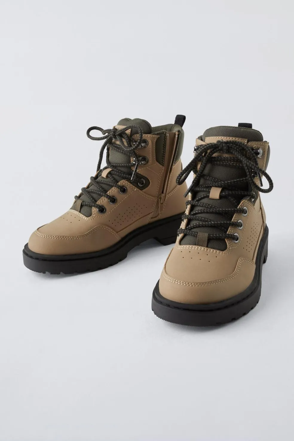 BOTA MONTANHA-ZARA Outlet