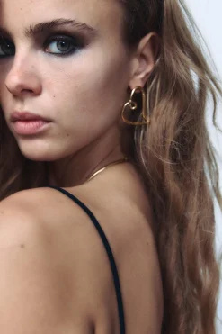 ZARA Acessórios / Bijuteria^BRINCOS CORAÇÃO Dourado