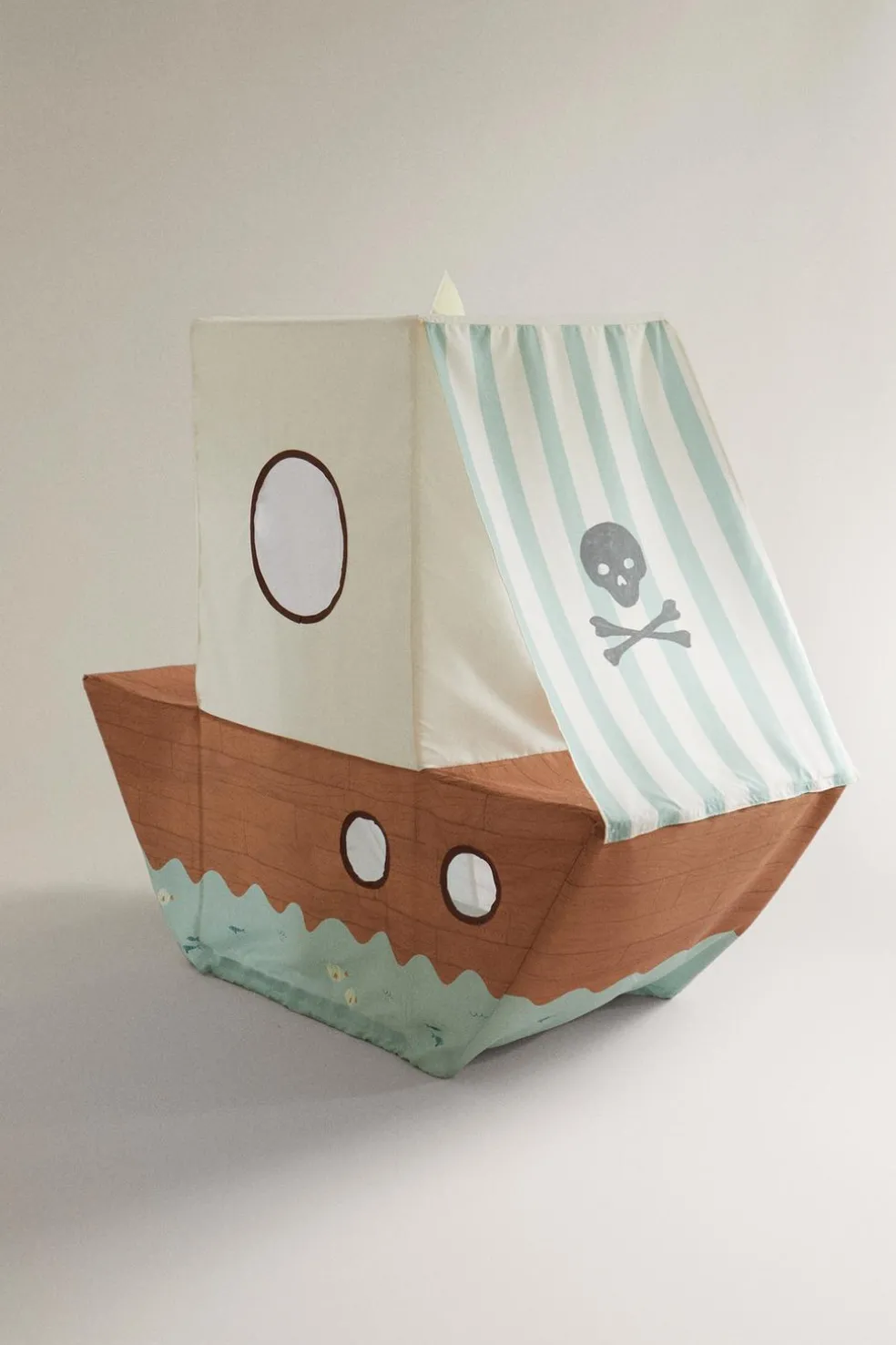BRINQUEDO DE BARCO COM PIRATA-ZARA Sale