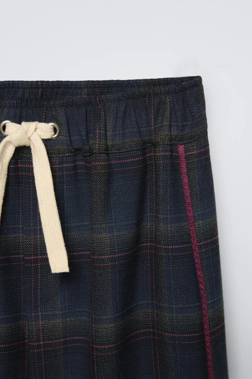 CALÇAS AOS QUADRADOS COM FAIXA-ZARA Online
