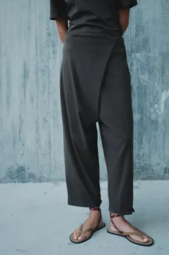 ZARA Calças^CALÇAS BAGGY CRUZADAS HEAVY COTTON Cinzento-antracito