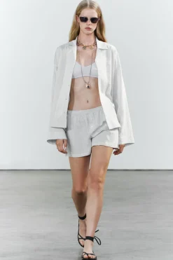 ZARA Camisas / Blusas|Lingerie^CAMISA OVERSIZE RISCAS Branco / Preto
