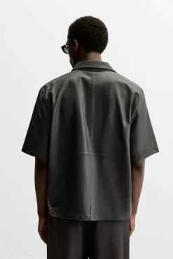 ZARA Blusões|Pele^CAMISA POLO DE PELE LIMITED EDITION Preto