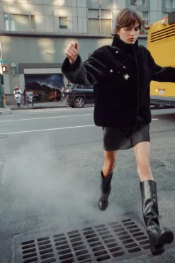 ZARA Sobretudos / Anoraques^CASACO COM EFEITO DE PELO SINTÉTICO COM JOIAS ZW COLLECTION Preto