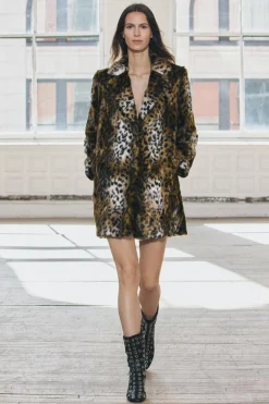 ZARA Sobretudos / Anoraques^CASACO COM EFEITO DE PELO SINTÉTICO E ESTAMPADO ANIMAL ZW COLLECTION Leopardo
