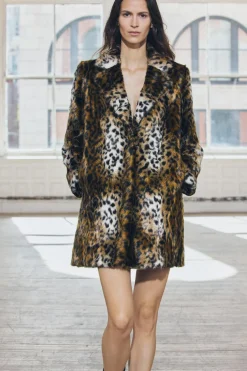 ZARA Sobretudos / Anoraques^CASACO COM EFEITO DE PELO SINTÉTICO E ESTAMPADO ANIMAL ZW COLLECTION Leopardo
