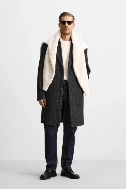 ZARA Sobretudos / Gabardinas^CASACO COM ESTRUTURA DE ESTAMPADO EM ESPIGA Cinzento