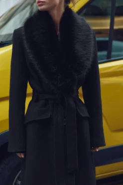 ZARA Sobretudos / Anoraques^CASACO COM LAPELA COM EFEITO DE PELO E LÃ Preto