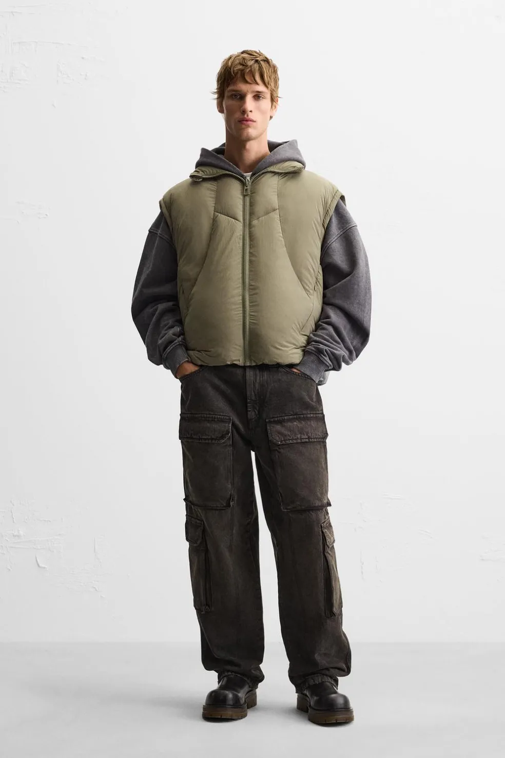ZARA Coletes^COLETE ACOLCHOADO BOXY FIT Caqui
