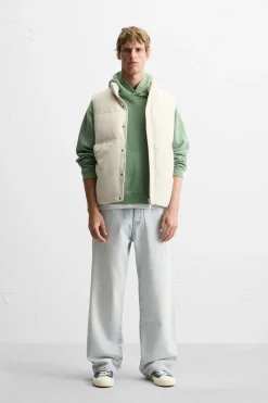 ZARA Vestuário De Inverno|Blusões^COLETE ACOLCHOADO EFEITO DE CAUCHO Branco-marfim