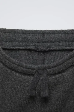 CONJUNTO CANELADO DE T-SHIRT E CALÇAS SOFT TOUCH-ZARA Outlet