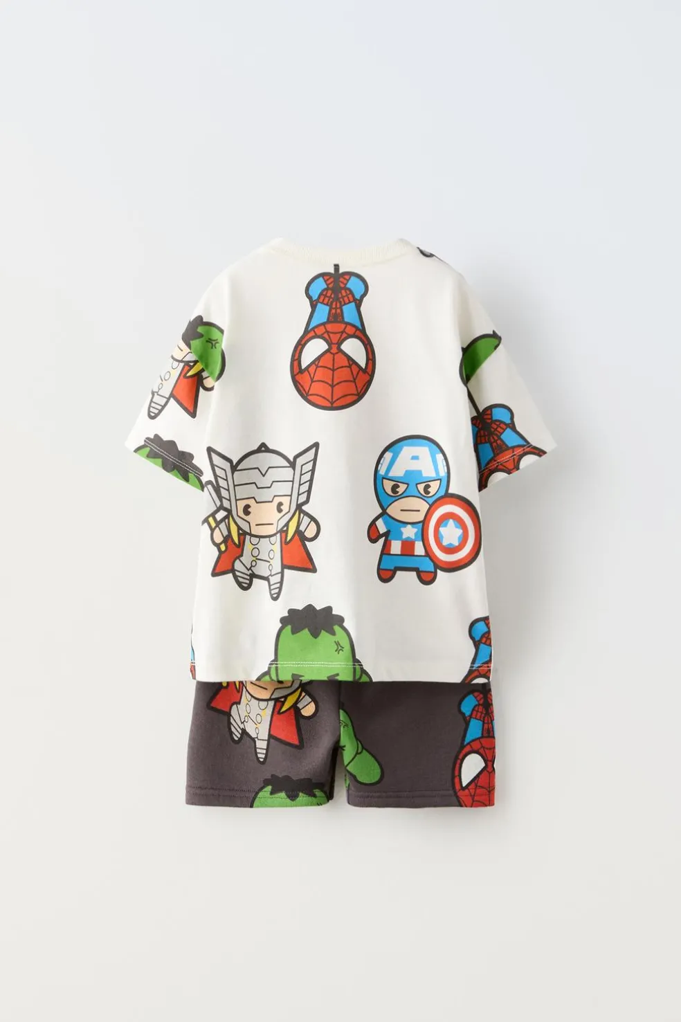 CONJUNTO DE JOGGING T-SHIRT E CALÇÕES BERMUDA AVENGERS © MARVEL-ZARA Hot