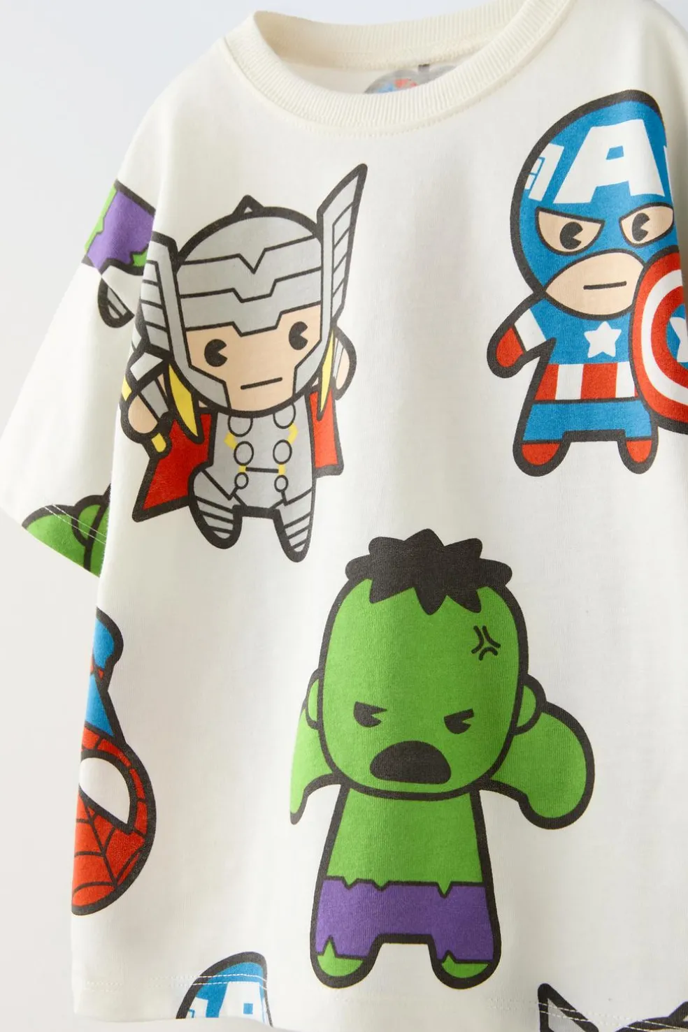 CONJUNTO DE JOGGING T-SHIRT E CALÇÕES BERMUDA AVENGERS © MARVEL-ZARA Hot