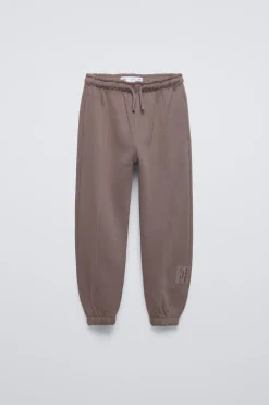 CONJUNTO DE SWEATSHIRT E CALÇAS JOGGER-ZARA Hot
