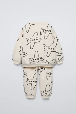 CONJUNTO DE SWEATSHIRT E JOGGERS COM AVIÕES-ZARA New
