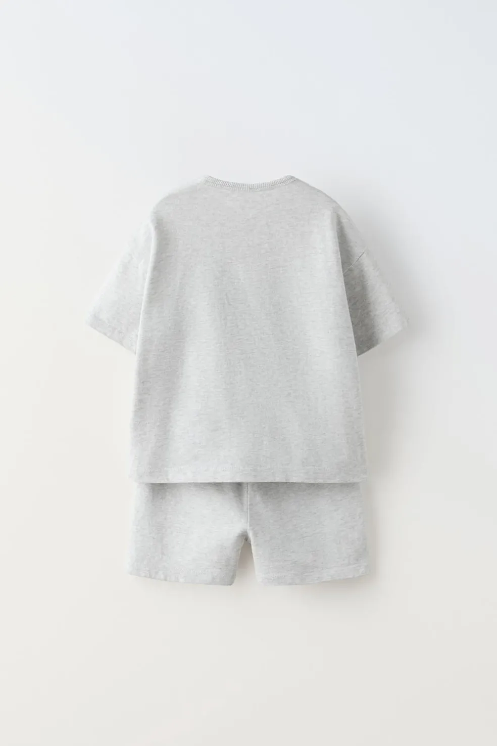 CONJUNTO DE T-SHIRT COM BOLSO E CALÇÕES BERMUDA-ZARA Shop