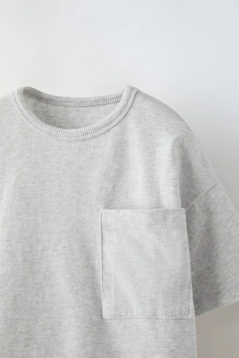 CONJUNTO DE T-SHIRT COM BOLSO E CALÇÕES BERMUDA-ZARA Shop