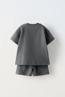CONJUNTO EM FELPA DE T-SHIRT E CALÇÕES BERMUDA ETIQUETA-ZARA Online