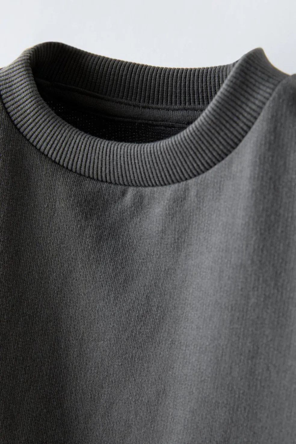 CONJUNTO EM FELPA DE T-SHIRT E CALÇÕES BERMUDA ETIQUETA-ZARA Online