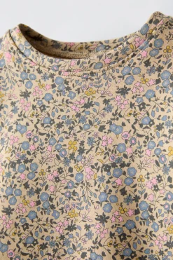 CONJUNTO ESTAMPADO DE T-SHIRT E LEGGINGS-ZARA Best