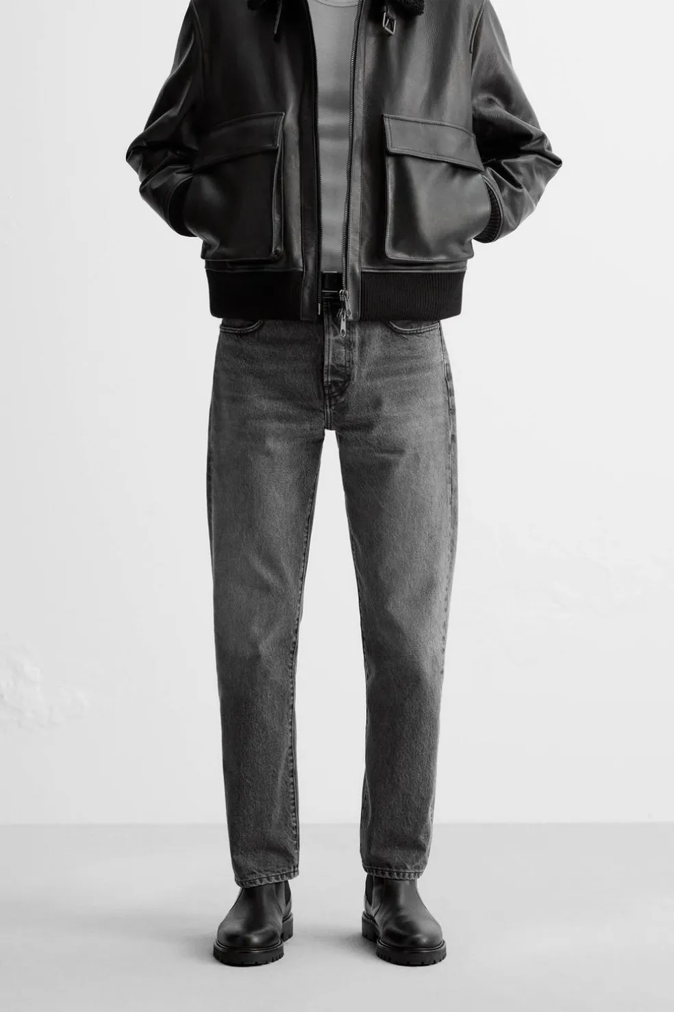 ZARA Calças De Ganga^JEANS ANKLE STRAIGHT FIT Carvão