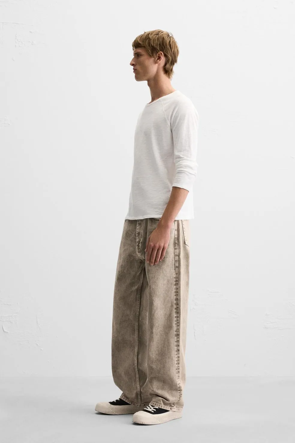 ZARA Calças De Ganga^JEANS RELAXED STRAIGHT FIT Bege