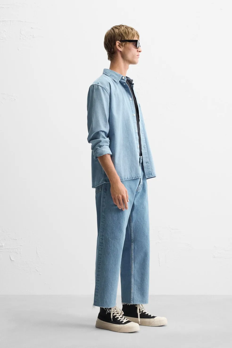 ZARA Calças De Ganga^JEANS STRAIGHT CROPPED FIT Azul-claro