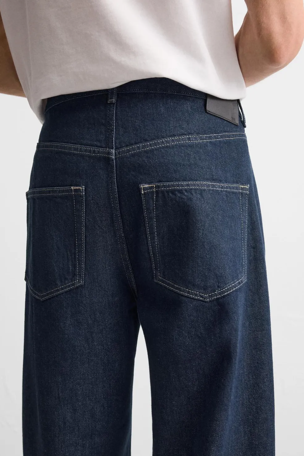 ZARA Calças De Ganga^JEANS STRAIGHT FIT COM PREGAS Azul