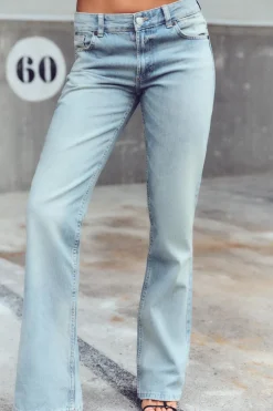 ZARA Jeans^JEANS TRF BOOTCUT CINTURA MÉDIA Azul-claro